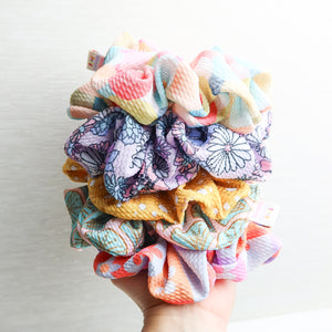 Vera Lil Chunky Scrunchie
