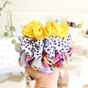Hannah Lil Chunky Scrunchie