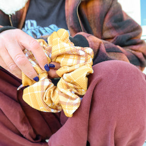 Cher XXL Chunky Scrunchie