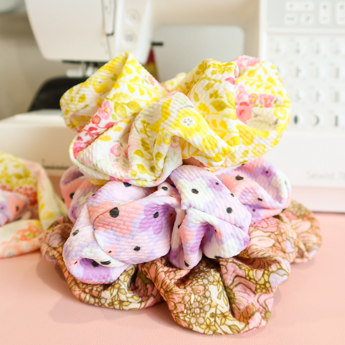 Isabelle XXL Chunky Scrunchie